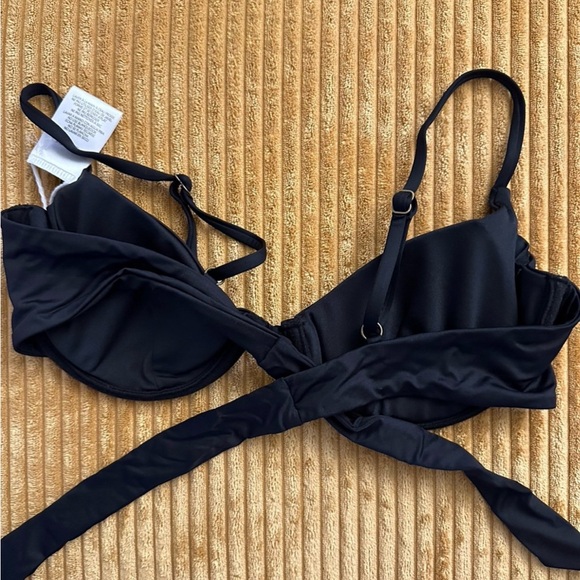 Saltwater Solids Seville Underwire Bikini Top - Picture 3 of 5